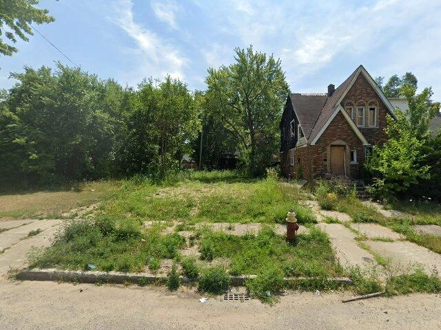 House image located at Detroit, MI 48213