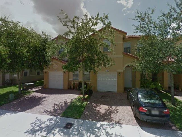 House image located at Miami, FL 33178