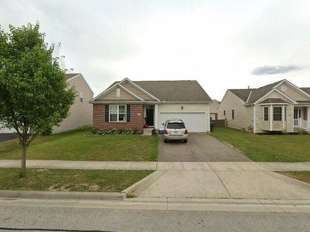 House image located at Grove City, OH 43123