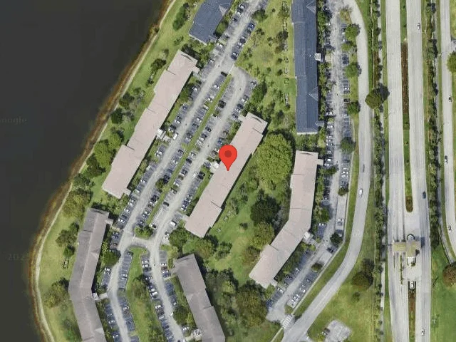 House image located at Hollywood, FL 33027