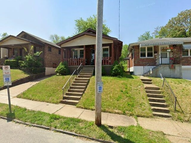 House image located at Saint Louis, MO 63123