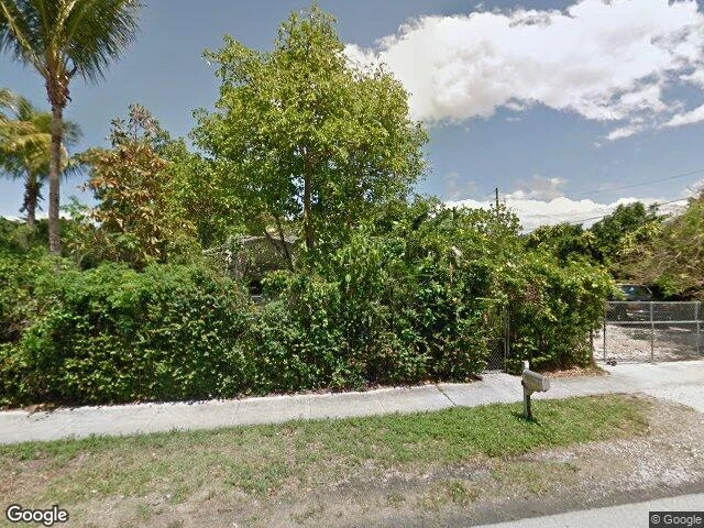 House image located at Miami, FL 33168