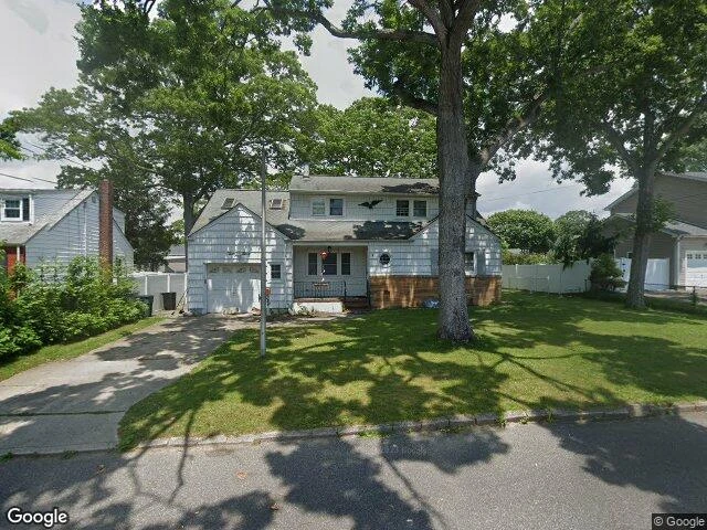 House image located at Islip, NY 11751