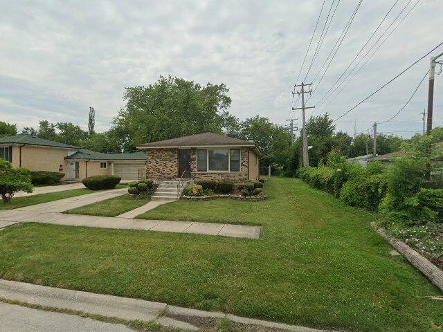 House image located at Dolton, IL 60419