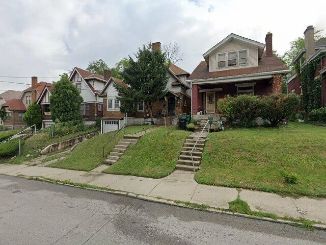 House image located at Cincinnati, OH 45220
