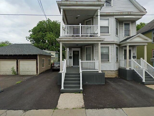 House image located at Farmingdale, NY 11735