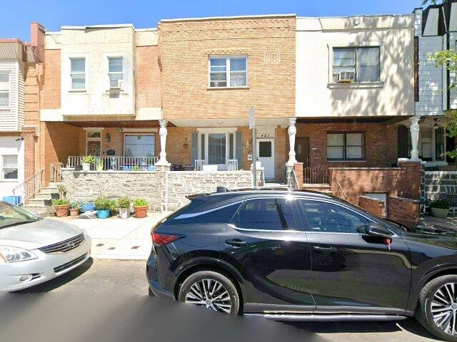 House image located at Philadelphia, PA 19148