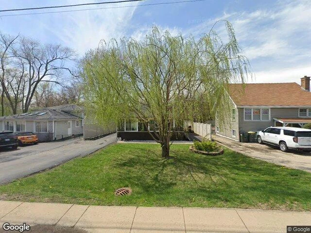 House image located at Westmont, IL 60559