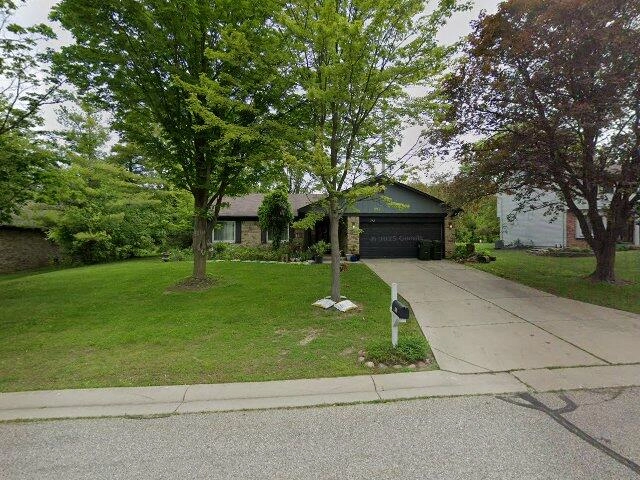 House image located at Rochester, MI 48307