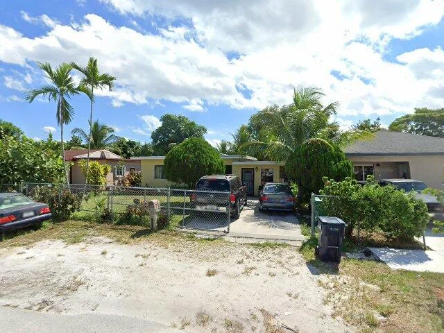 House image located at Miami, FL 33168