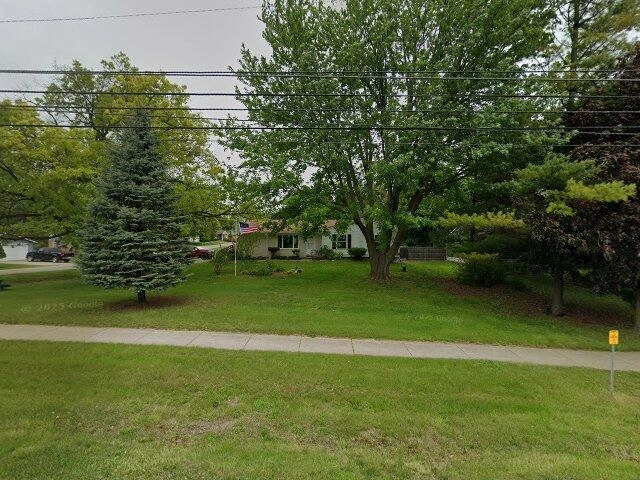 House image located at Utica, MI 48316