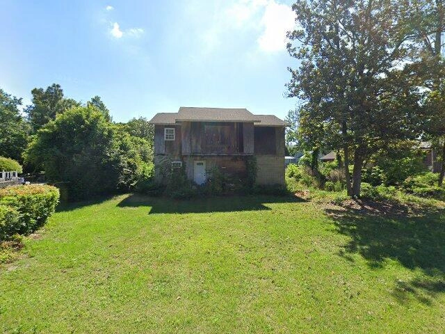 House image located at Aberdeen, NC 28315