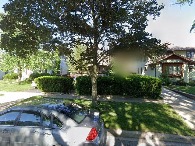 House image located at Elmhurst, IL 60126