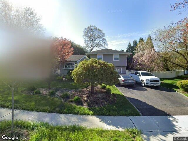 House image located at Commack, NY 11725