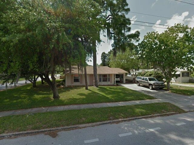 House image located at Saint Petersburg, FL 33703
