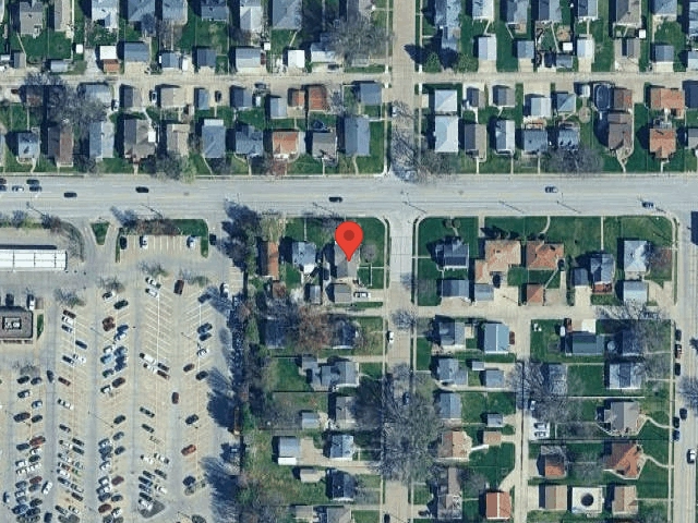 House image located at Davenport, IA 52804