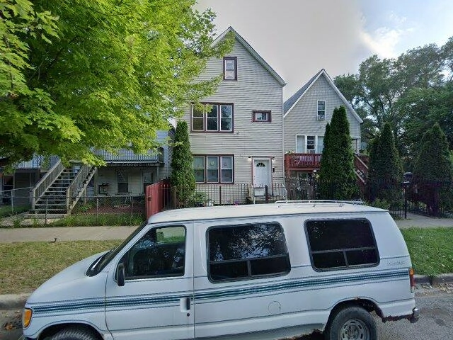 House image located at Chicago, IL 60608