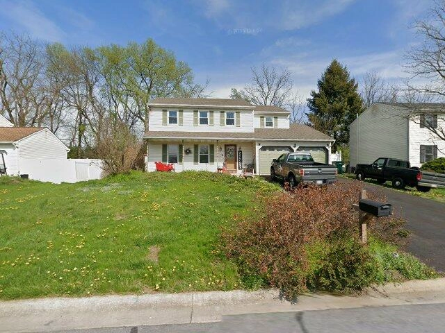 House image located at Blandon, PA 19510