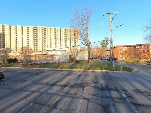 House image located at Arlington, VA 22204