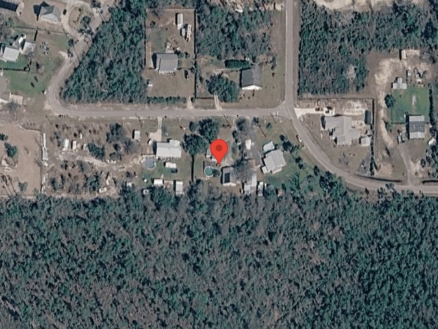 House image located at Wewahitchka, FL 32465