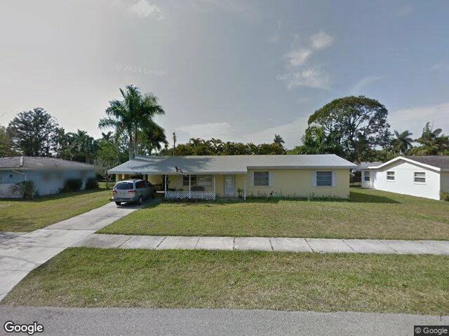 House image located at Fort Myers, FL 33901