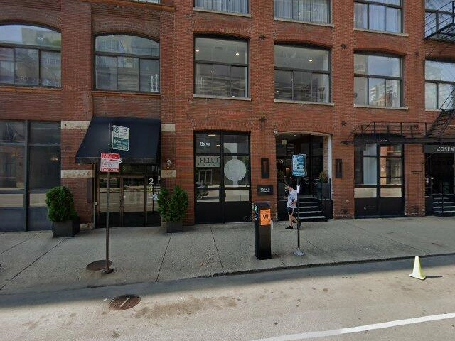 House image located at Chicago, IL 60654