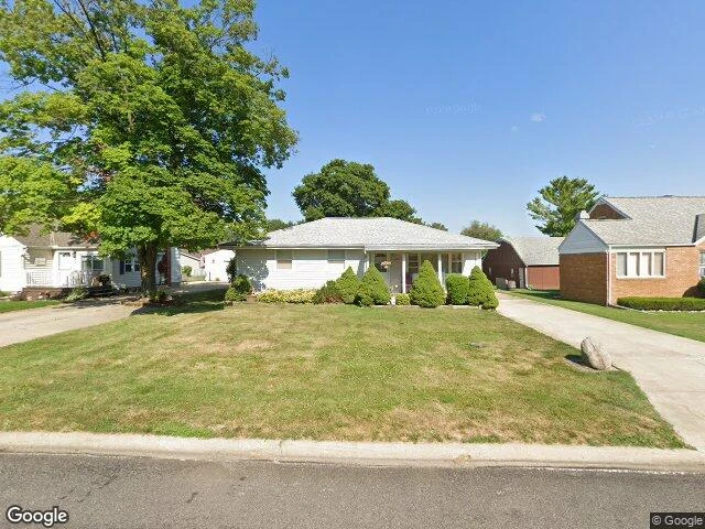 House image located at East Peoria, IL 61611