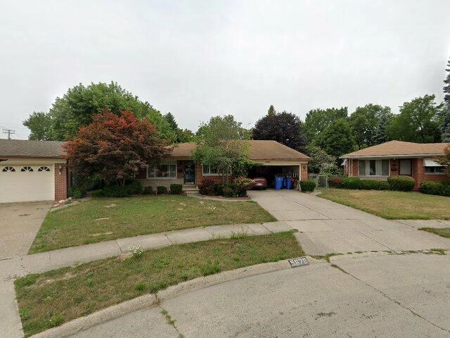 House image located at Dearborn Heights, MI 48125