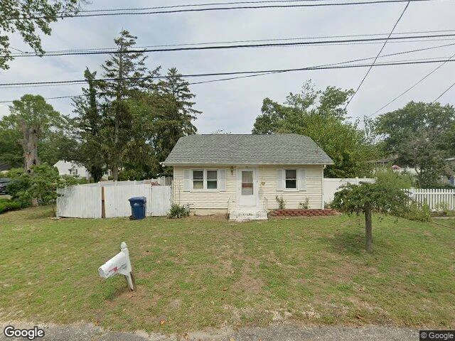 House image located at Beachwood, NJ 08722