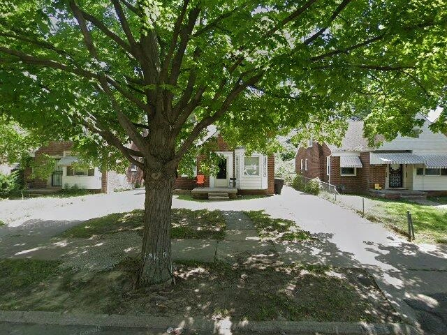 House image located at Detroit, MI 48227