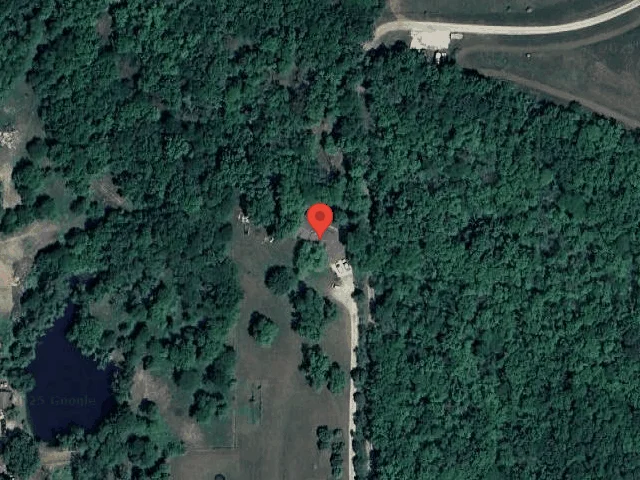 House image located at Tonganoxie, KS 66086