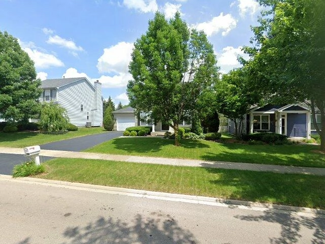 House image located at Aurora, IL 60504