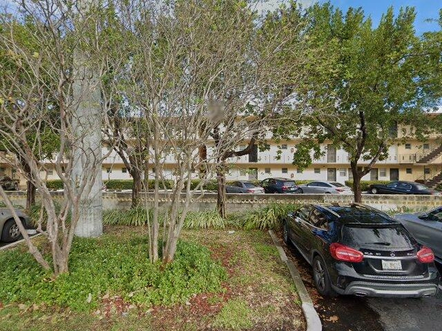 House image located at Miami, FL 33180