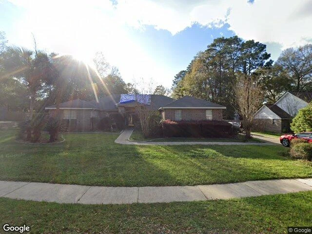 House image located at Crestview, FL 32536