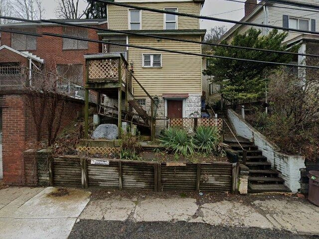 House image located at McKees Rocks, PA 15136