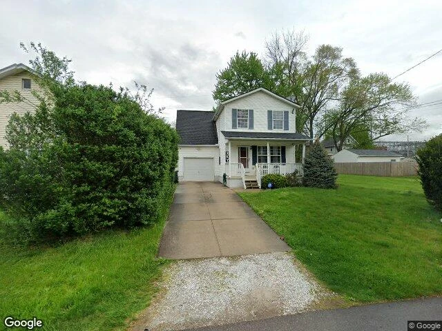 House image located at Akron, OH 44312