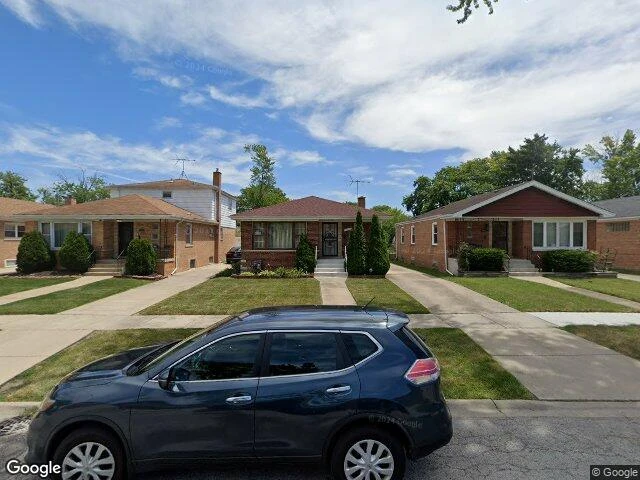 House image located at Dolton, IL 60419