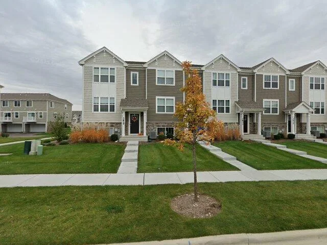 House image located at Elgin, IL 60124