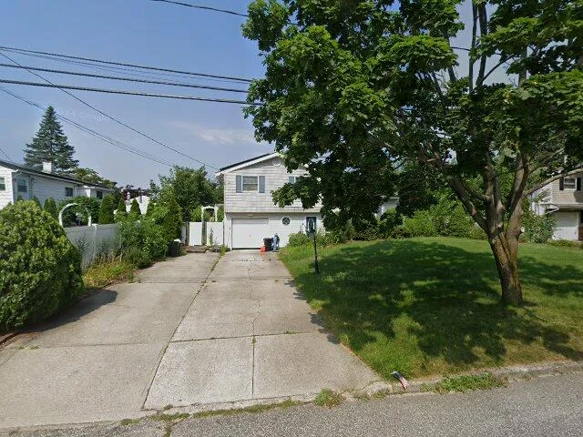 House image located at Medford, NY 11763