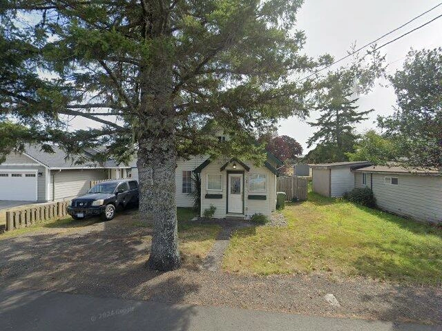 House image located at Warrenton, OR 97146