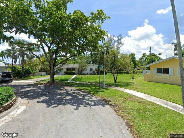 House image located at Miami, FL 33161