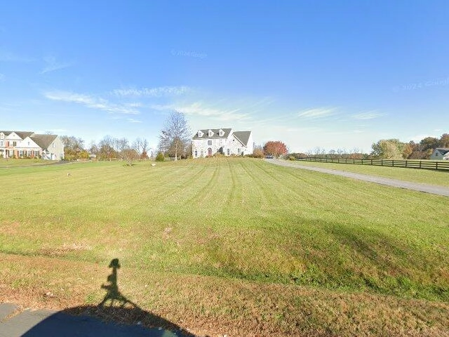 House image located at Waterford, VA 20197