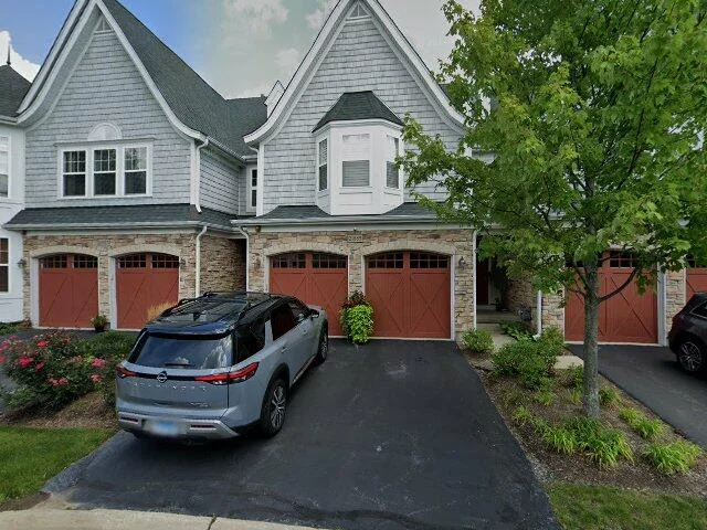 House image located at Barrington, IL 60010