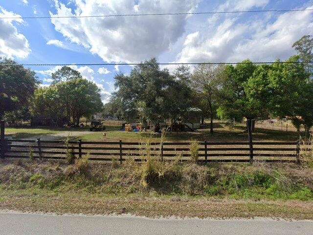 House image located at Labelle, FL 33935