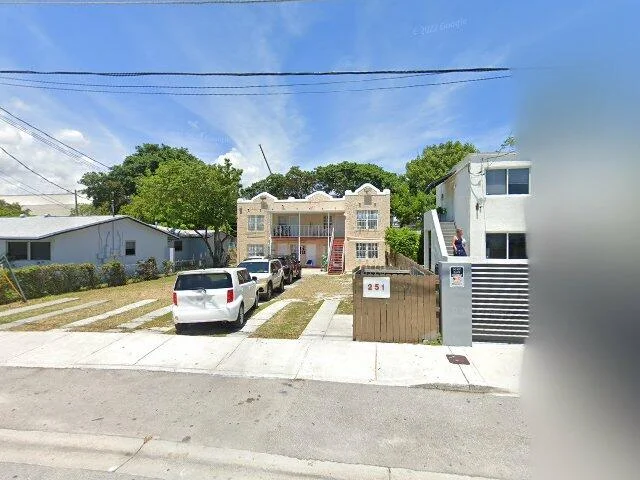 House image located at Miami, FL 33127