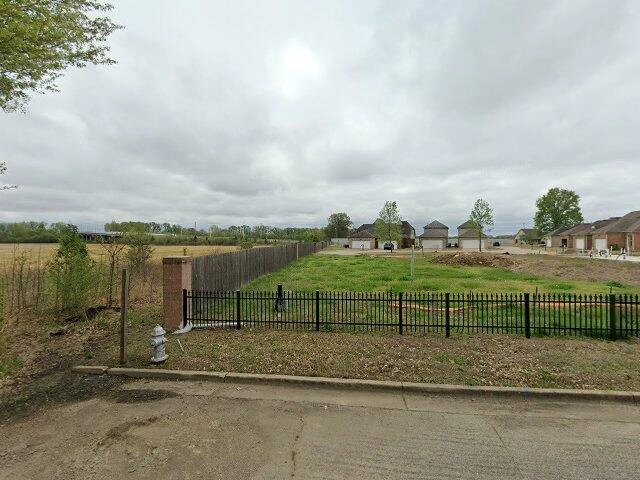 House image located at Millington, TN 38053