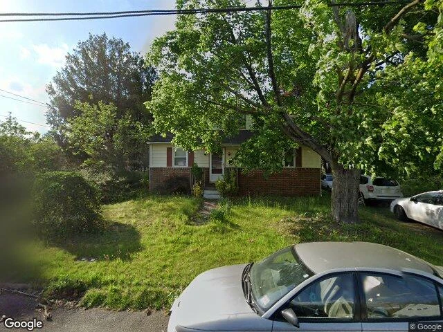 House image located at Riverton, NJ 08077