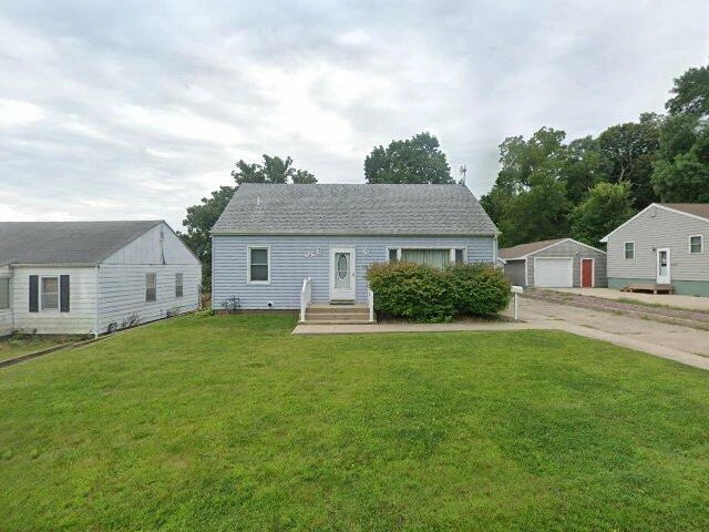 House image located at Estherville, IA 51334