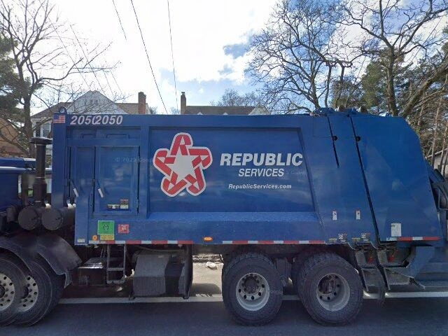 House image located at Holt, MI 48842