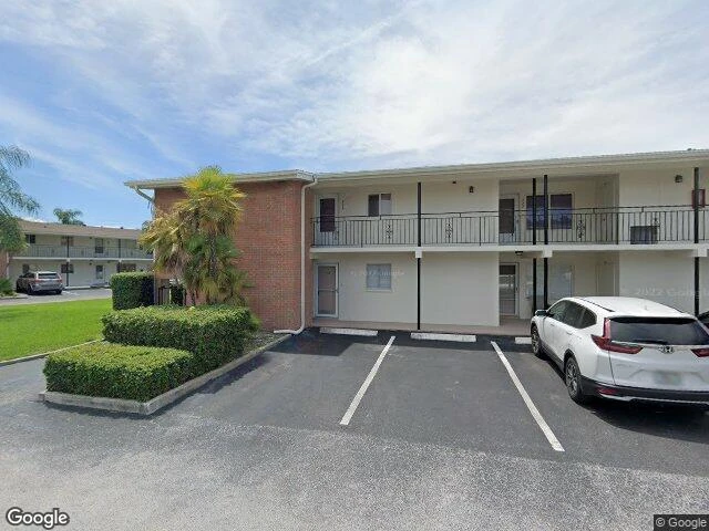 House image located at Saint Petersburg, FL 33703